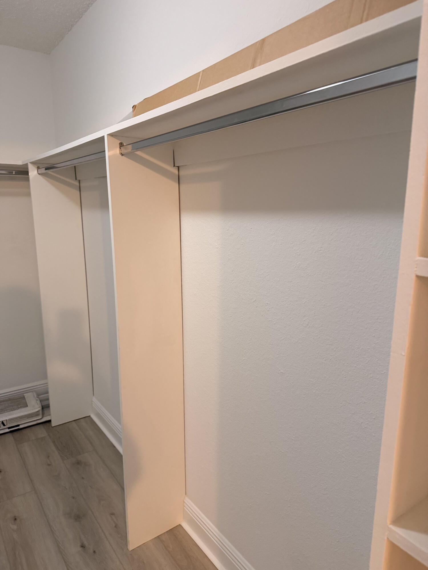KENDALLWOOD VILLAS CONDO - Residential Lease
