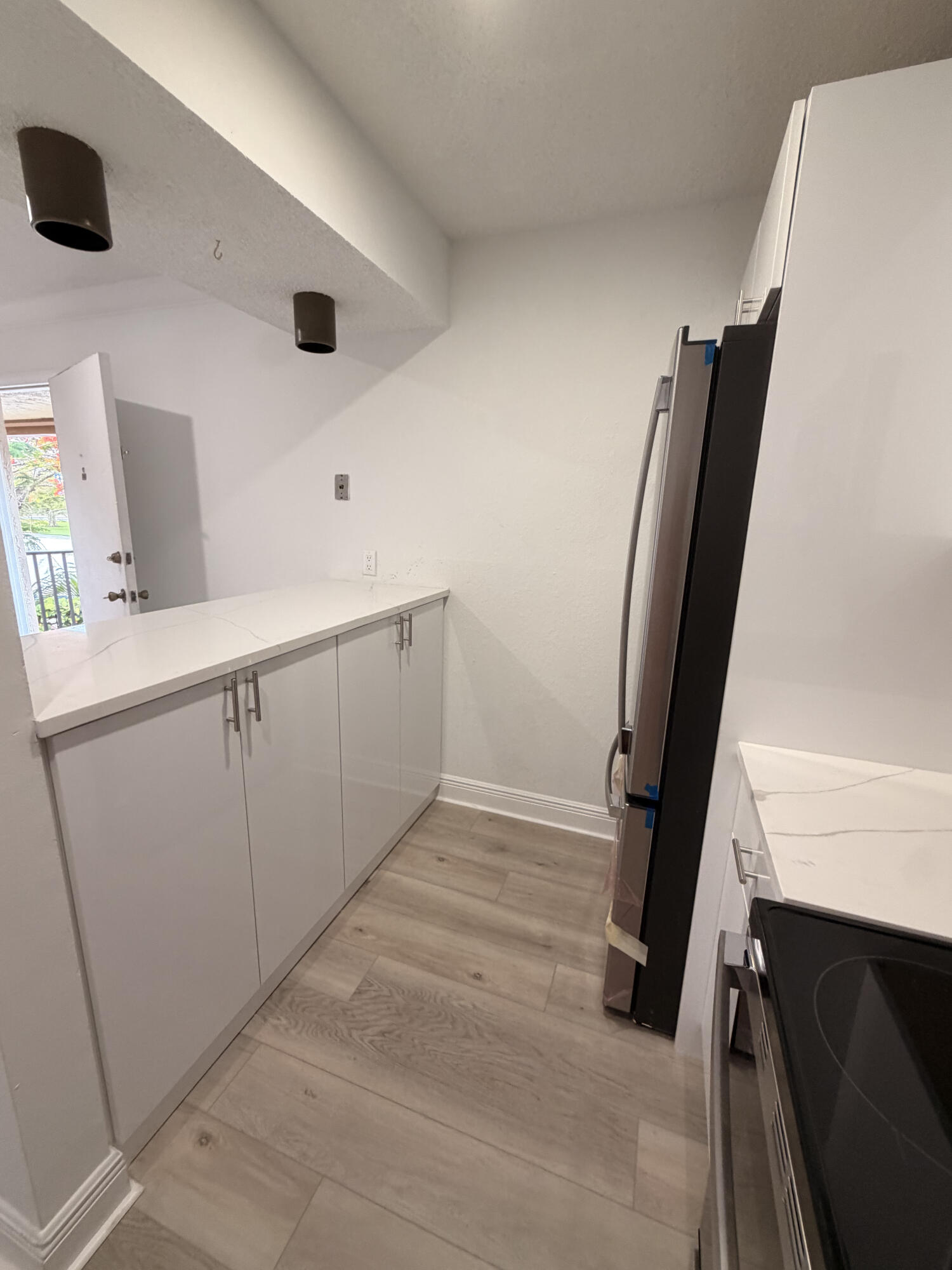 KENDALLWOOD VILLAS CONDO - Residential Lease