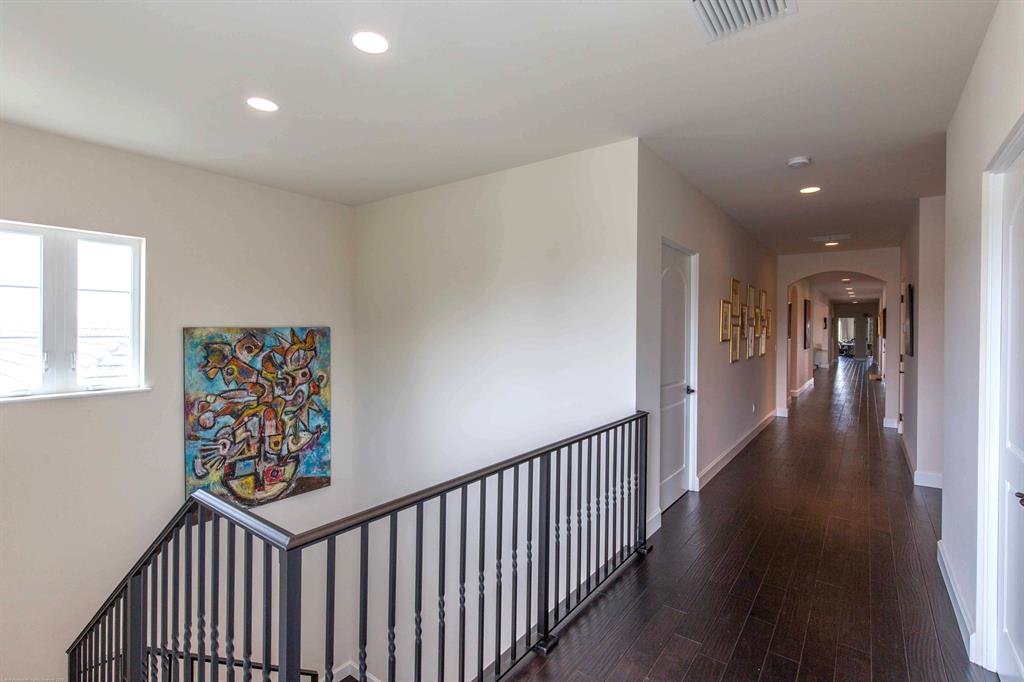 PALM BEACH POINT EAST - Residential