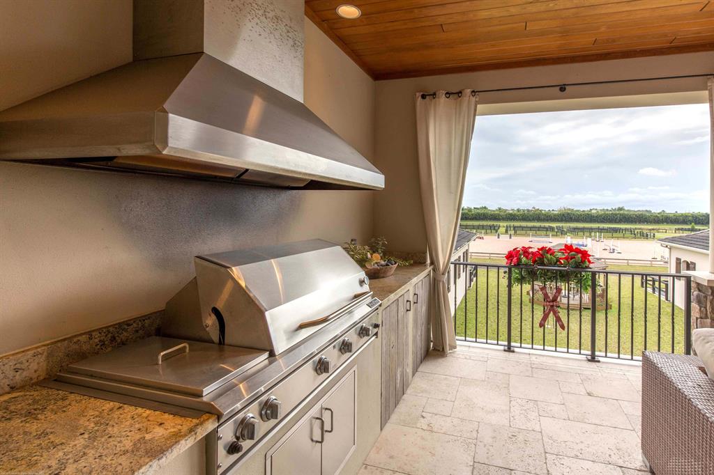 PALM BEACH POINT EAST - Residential