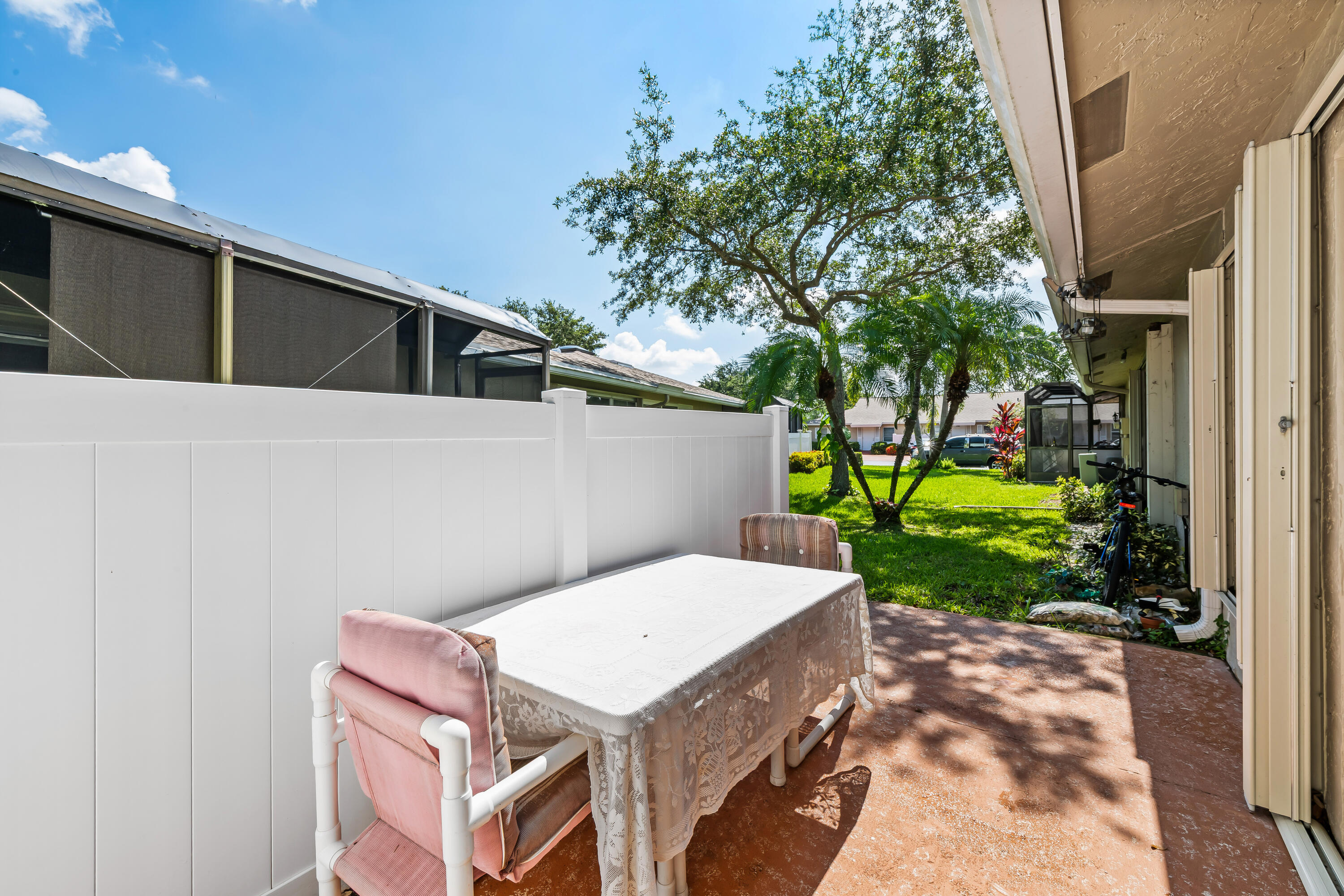 WHISPER WALK - Residential