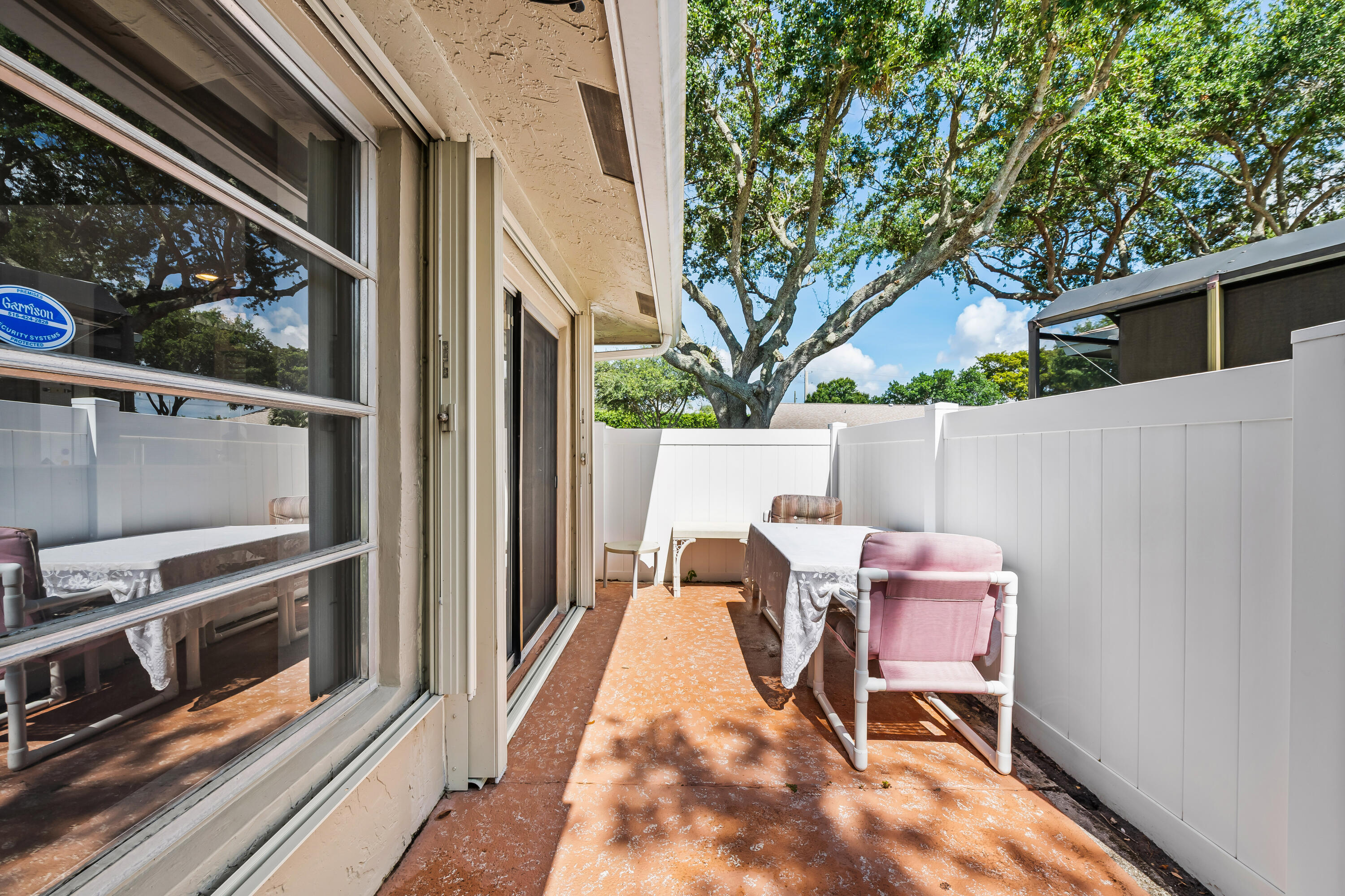 WHISPER WALK - Residential