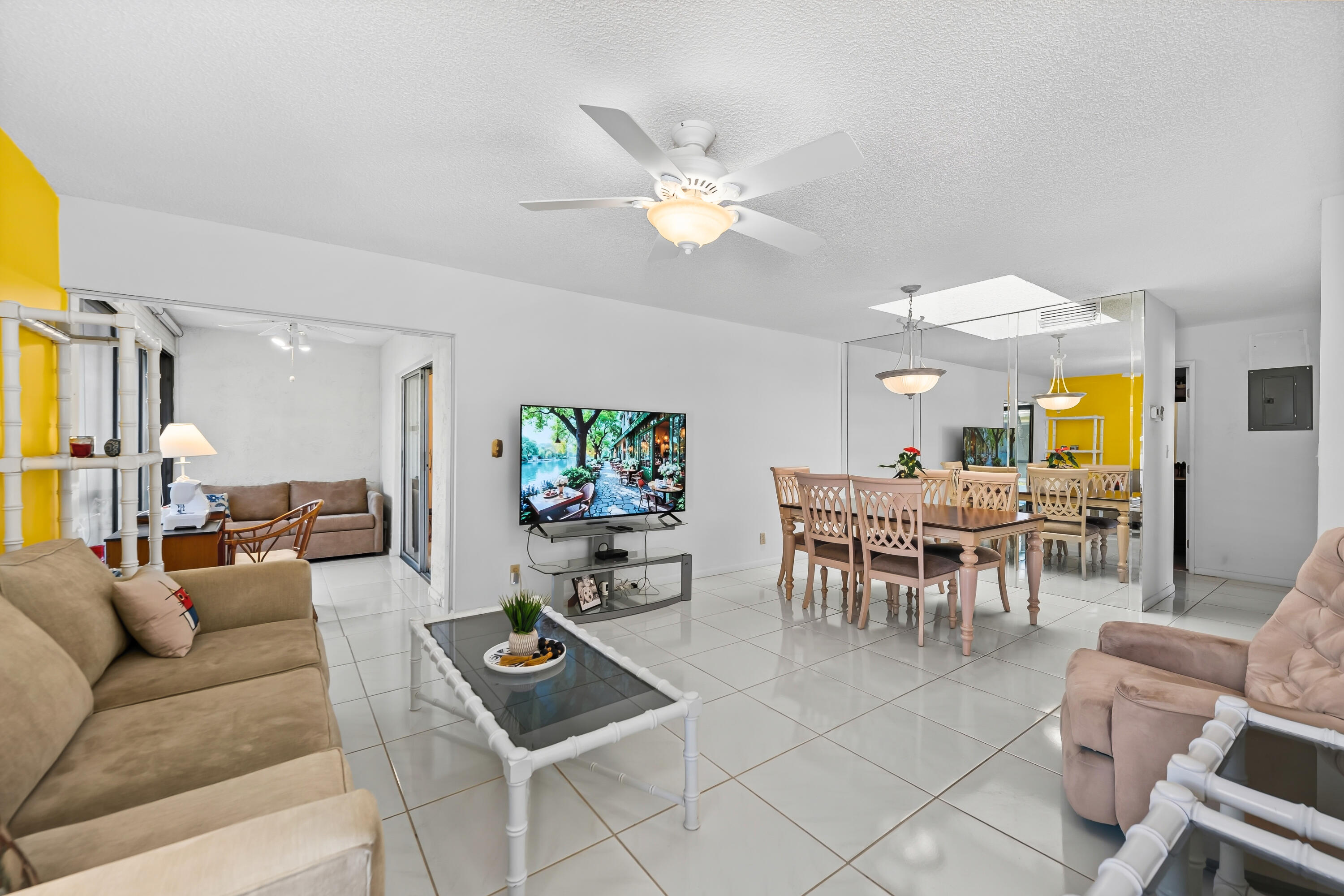 WHISPER WALK - Residential