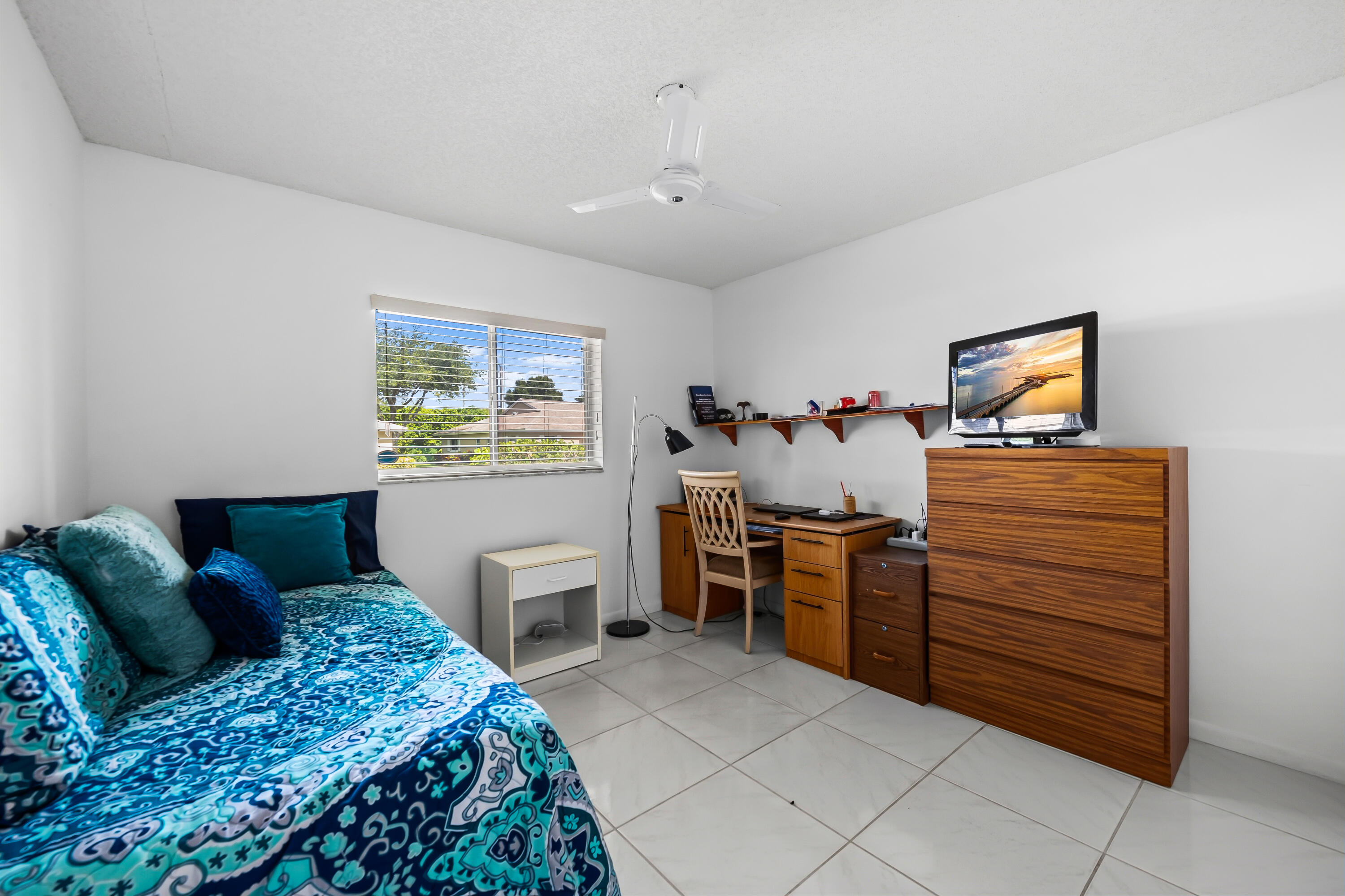 WHISPER WALK - Residential