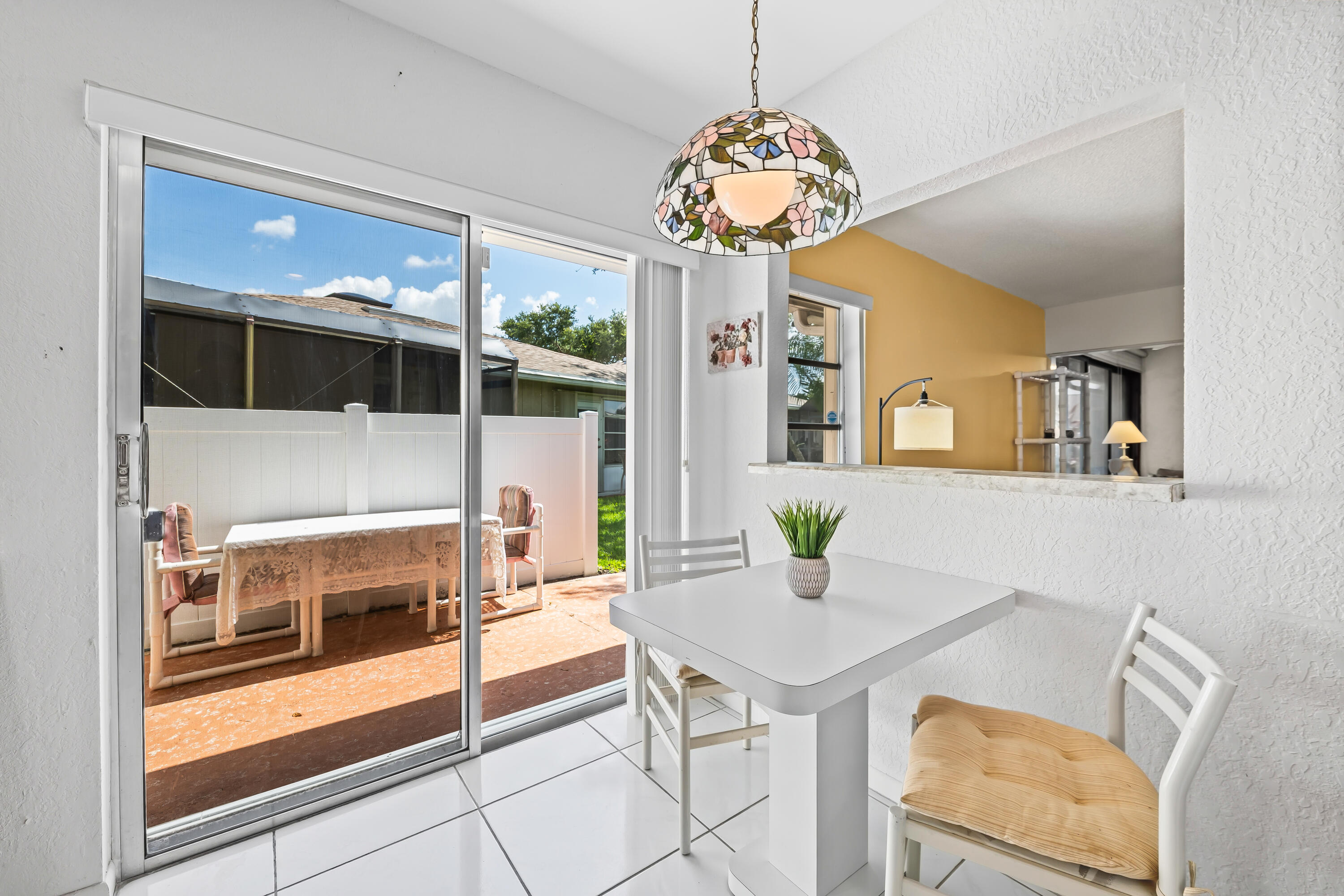 WHISPER WALK - Residential