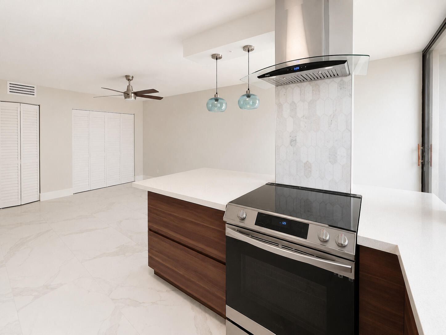 PLAZA OF AMERICAS CONDO - Residential