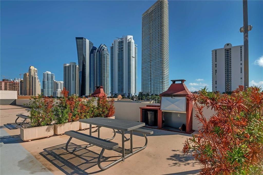PLAZA OF AMERICAS CONDO - Residential