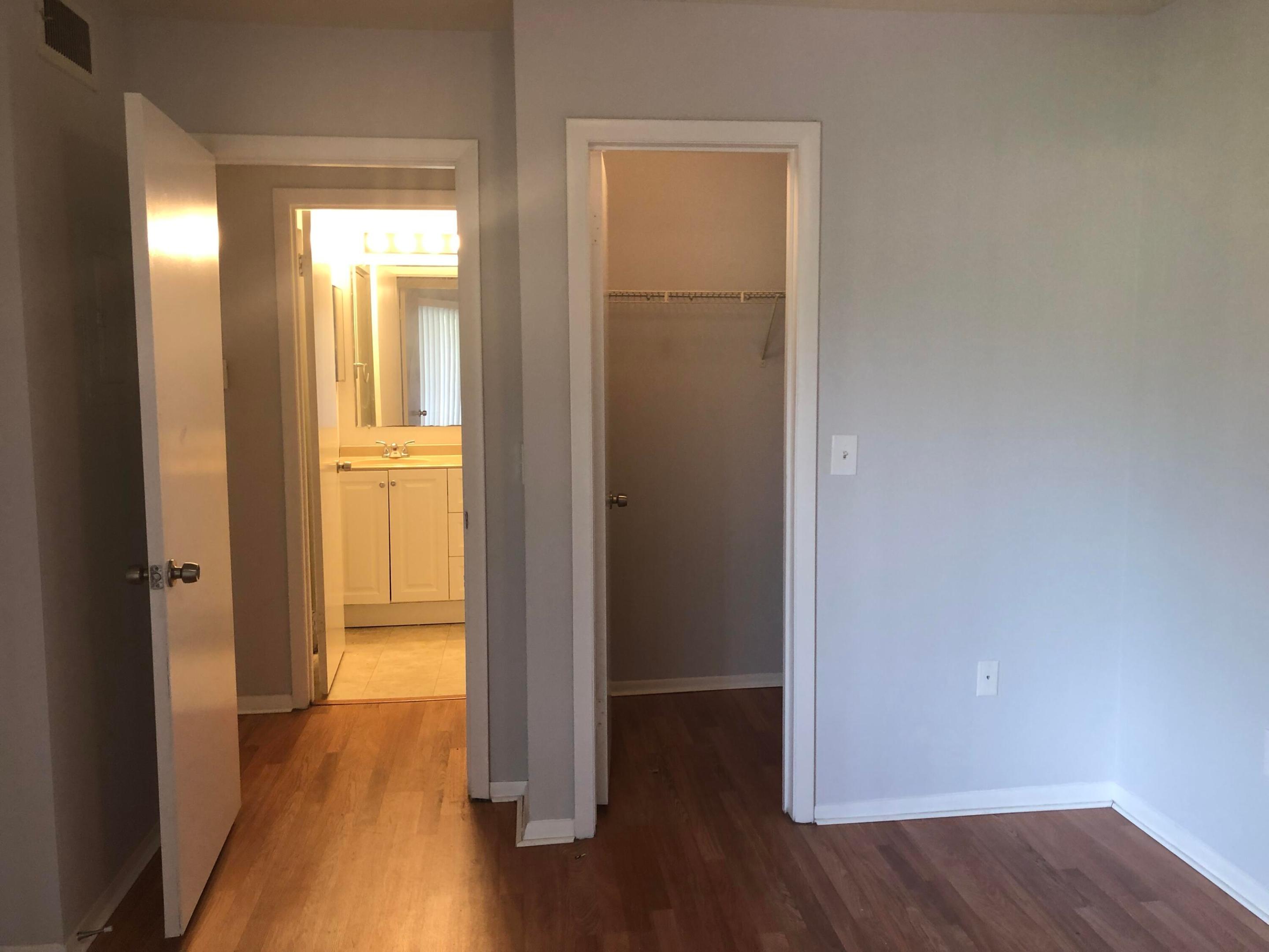 PALM LAKE CONDO - Residential Lease