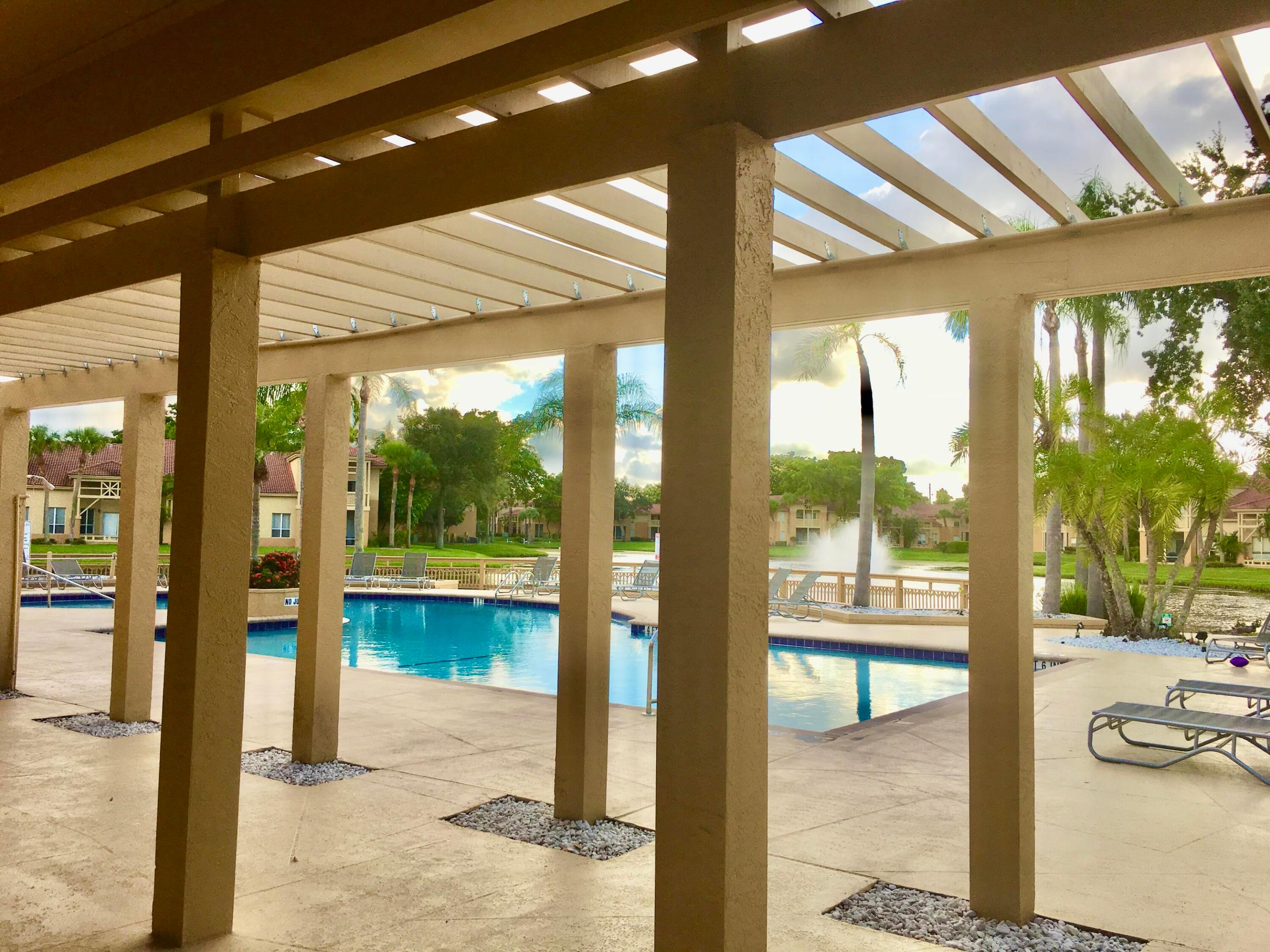 PALM LAKE CONDO - Residential Lease