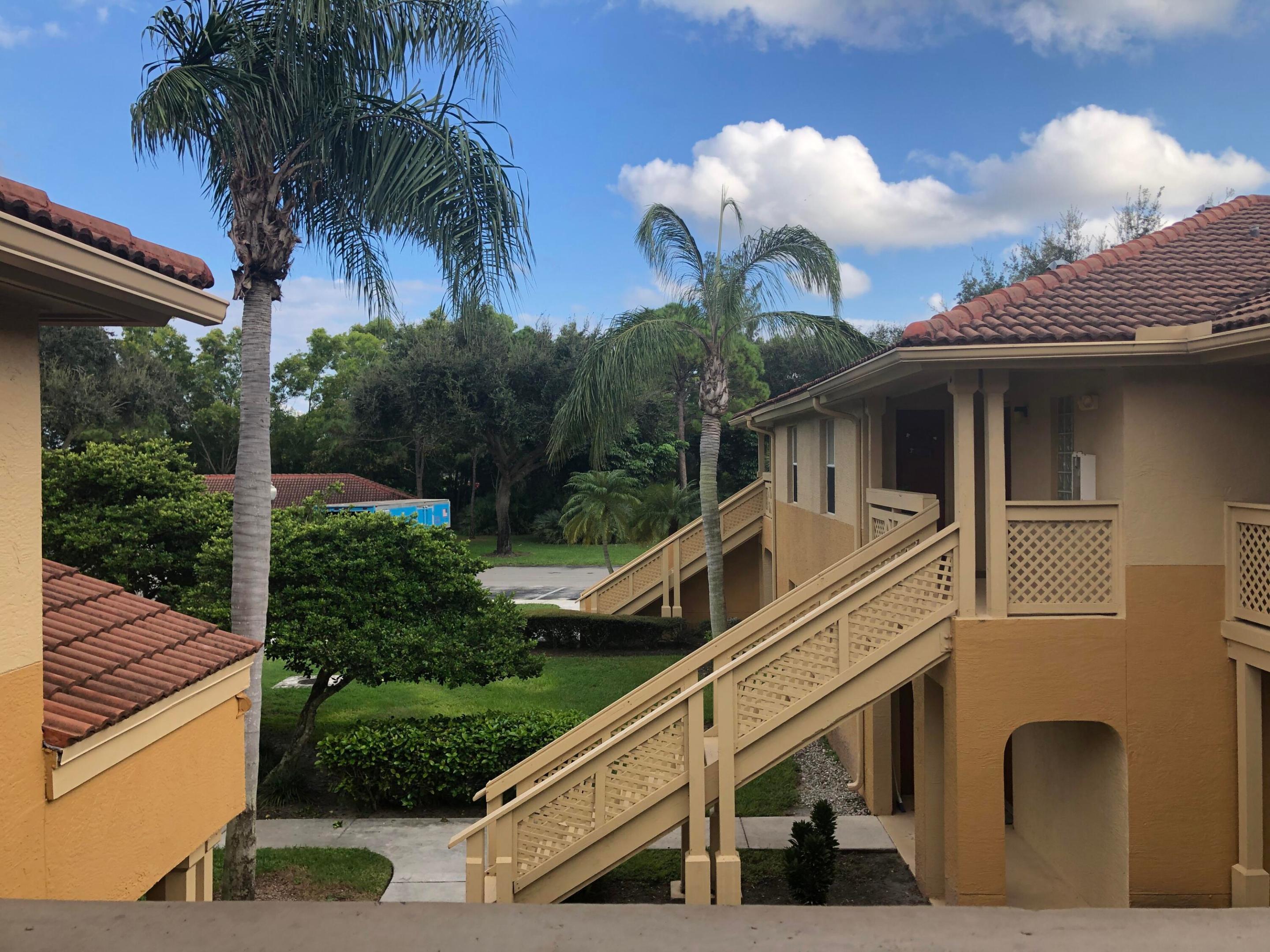PALM LAKE CONDO - Residential Lease