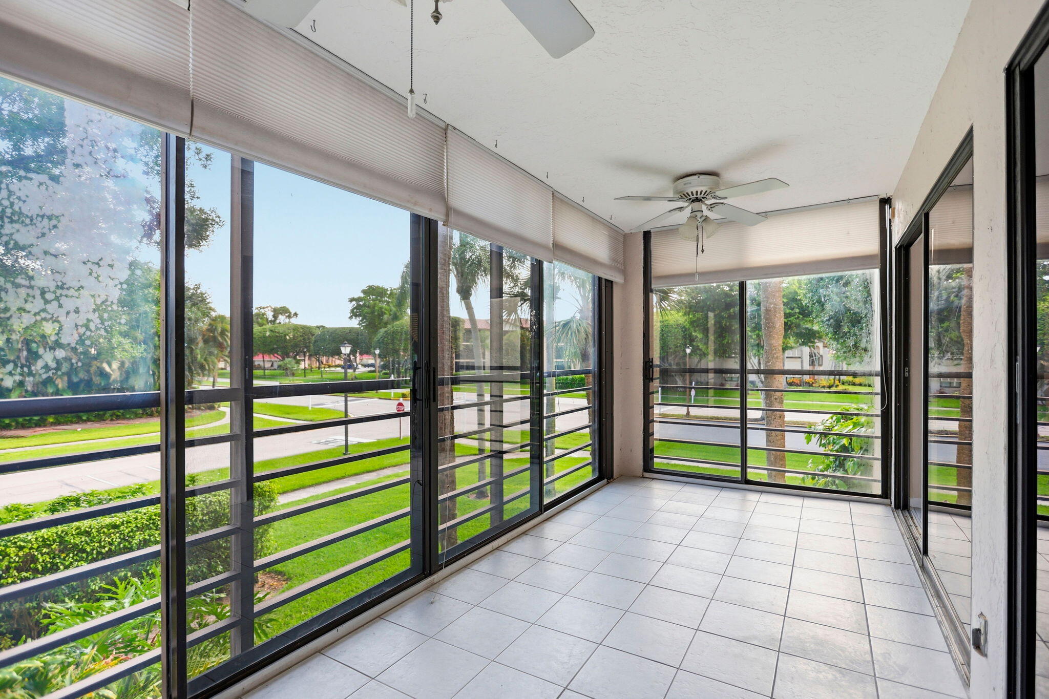 LAKESIDE CONDO 9 OF BANYAN SPRINGS - Residential