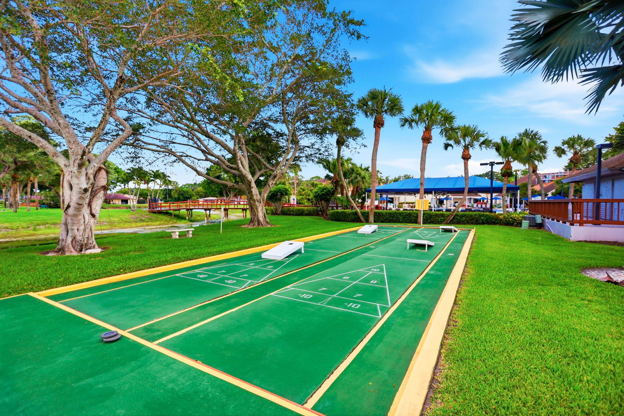 LAKESIDE CONDO 9 OF BANYAN SPRINGS - Residential