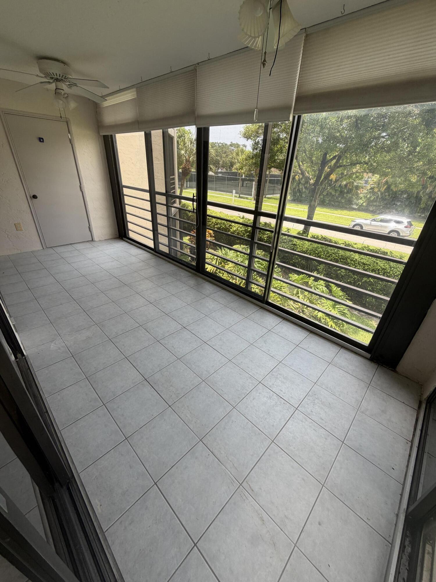 LAKESIDE CONDO 9 OF BANYAN SPRINGS - Residential