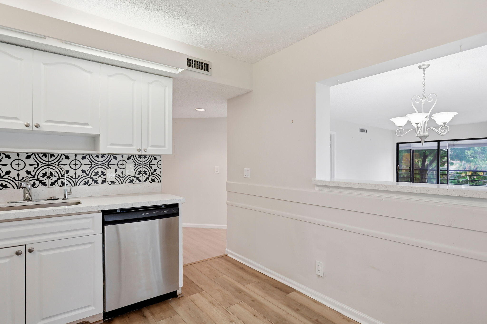 LAKESIDE CONDO 9 OF BANYAN SPRINGS - Residential
