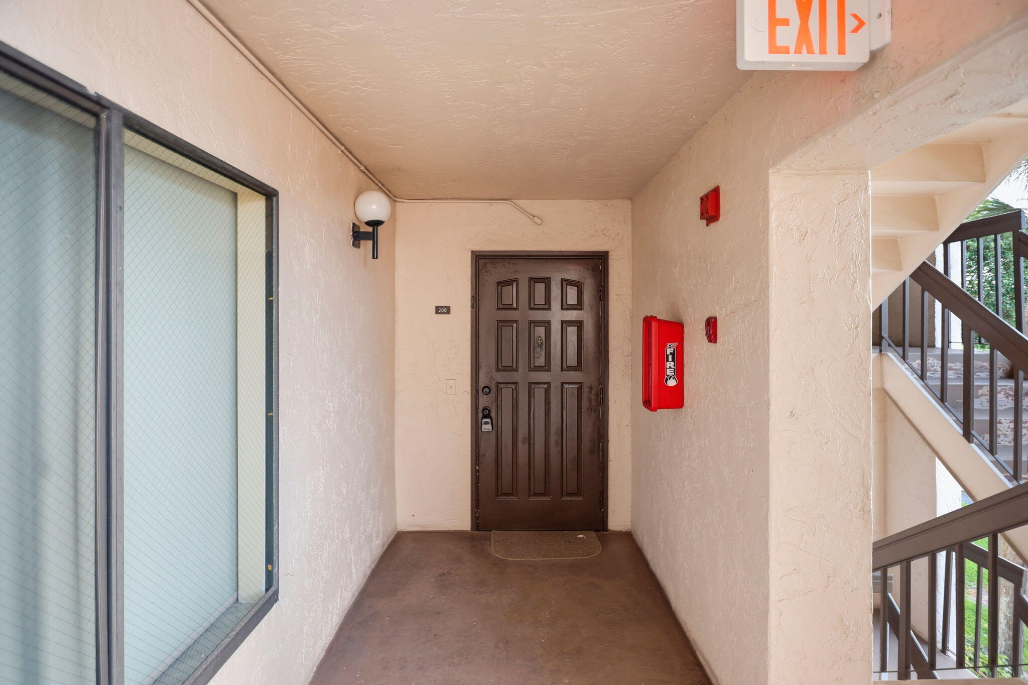 LAKESIDE CONDO 9 OF BANYAN SPRINGS - Residential
