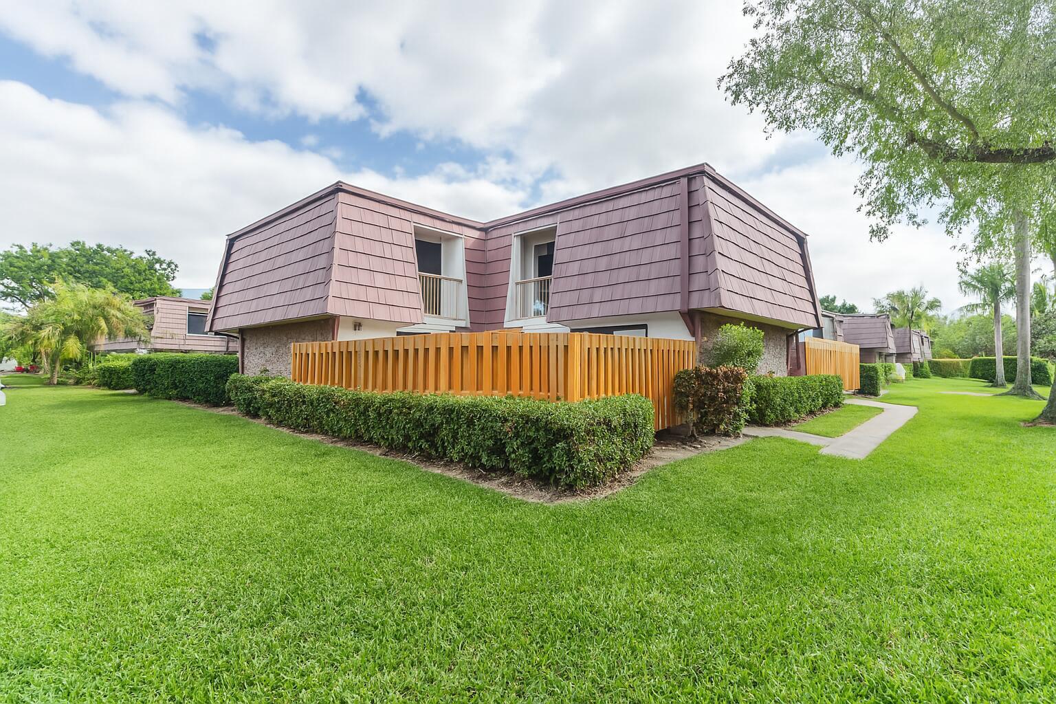 Courtyard At Boca II - Residential Lease
