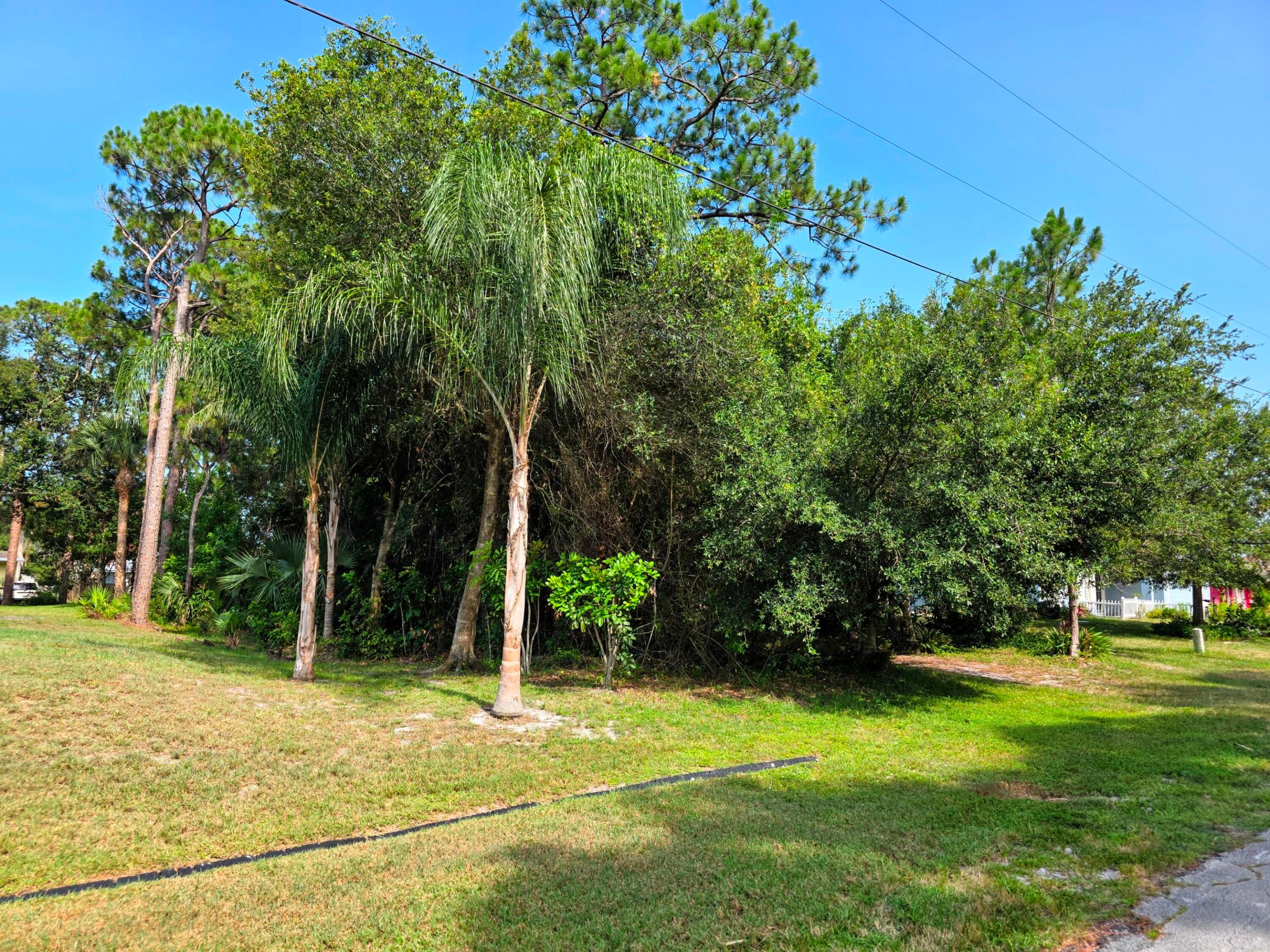 PORT ST LUCIE SECTION 28 - Land