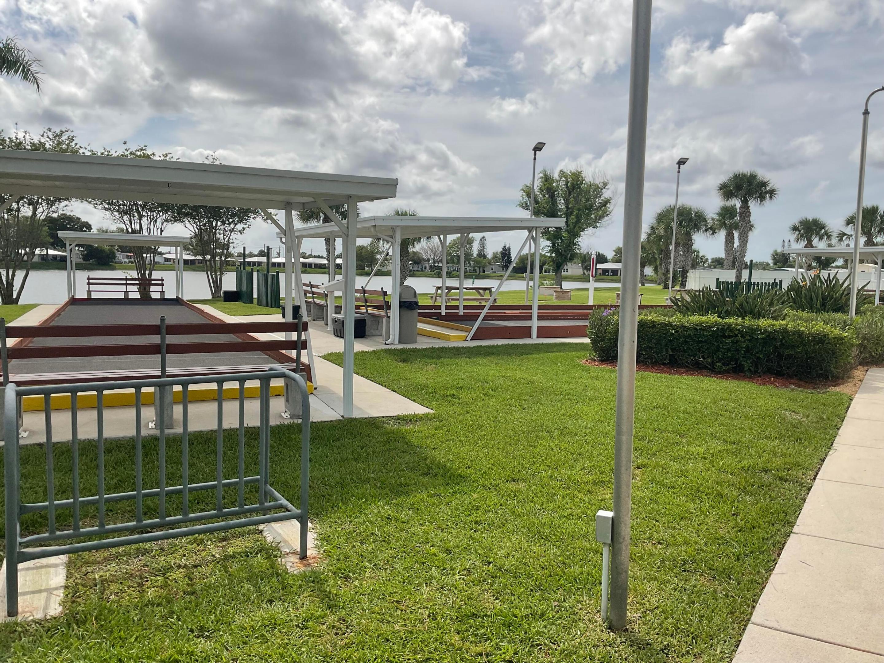 SPANISH LAKES FAIRWAYS NE PHASE - Residential