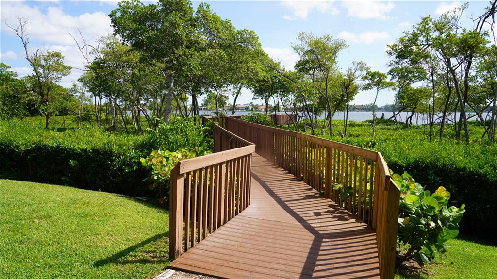 Lakeshore - Residential