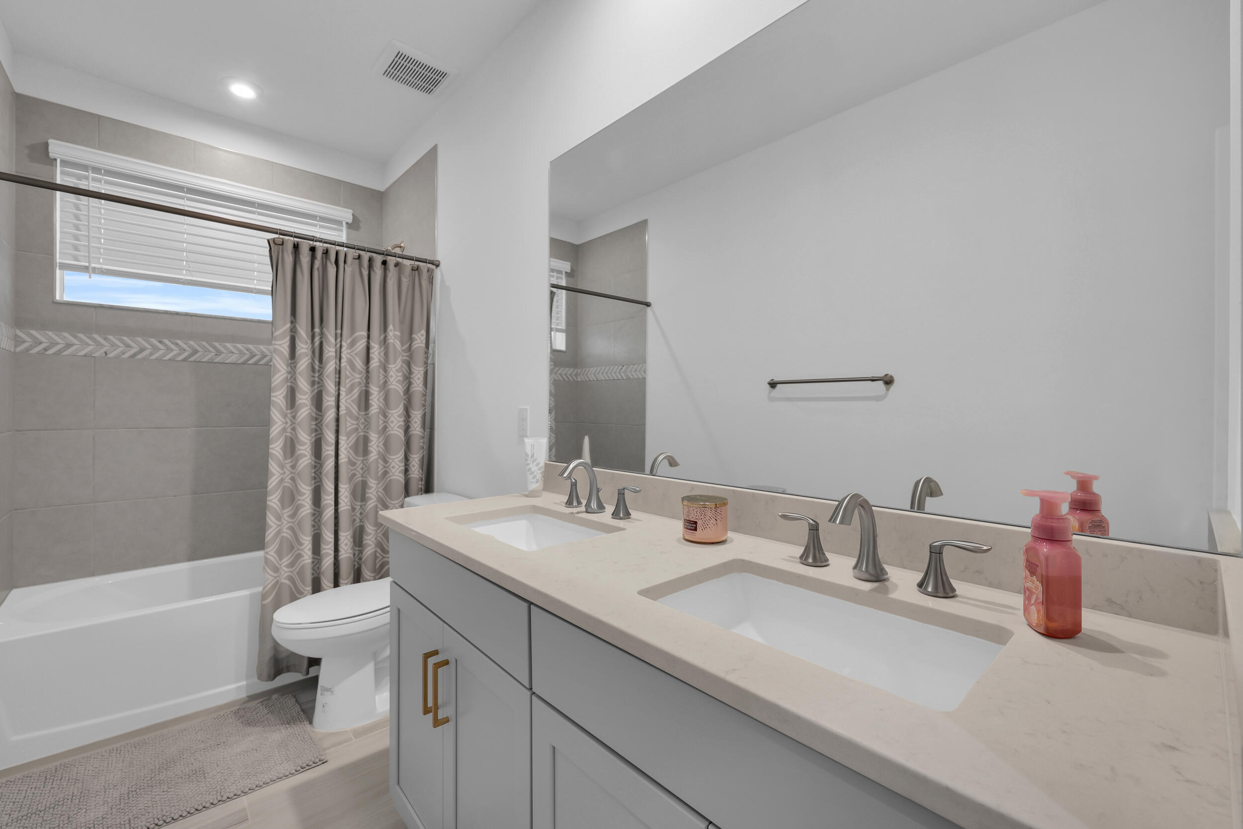 Emery II - Residential