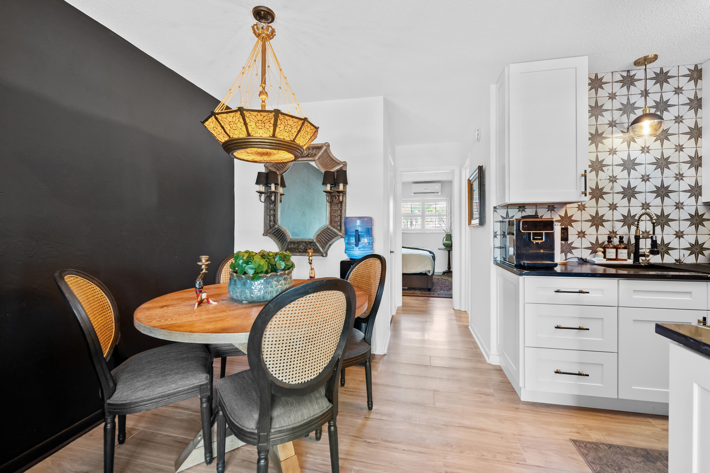 HOVIANNA APTS CONDO - Residential