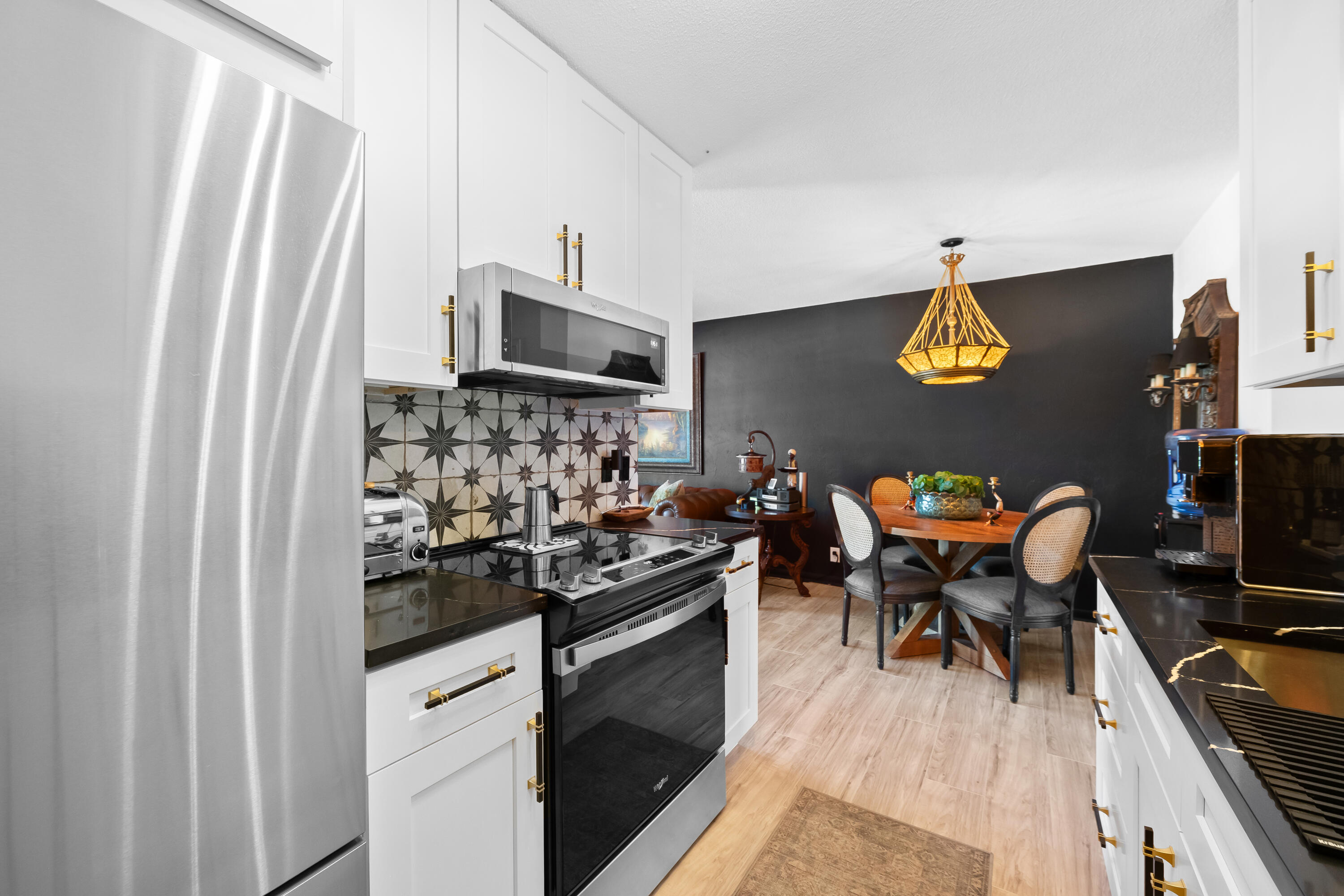 HOVIANNA APTS CONDO - Residential