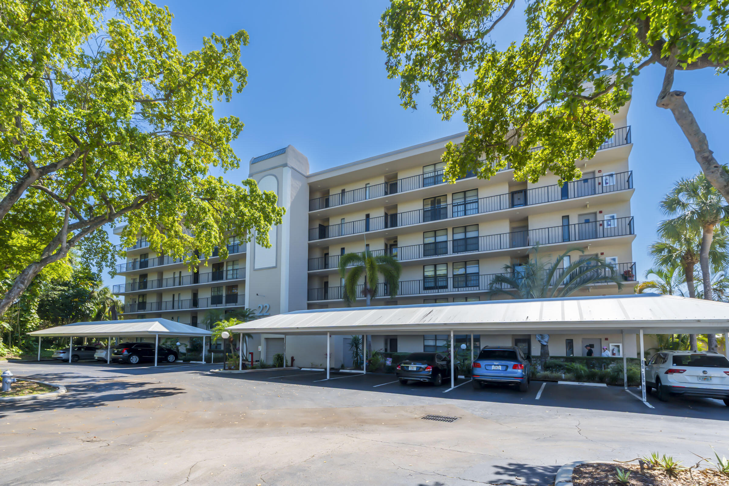 BOCA BAYOU CONDO - Residential Lease