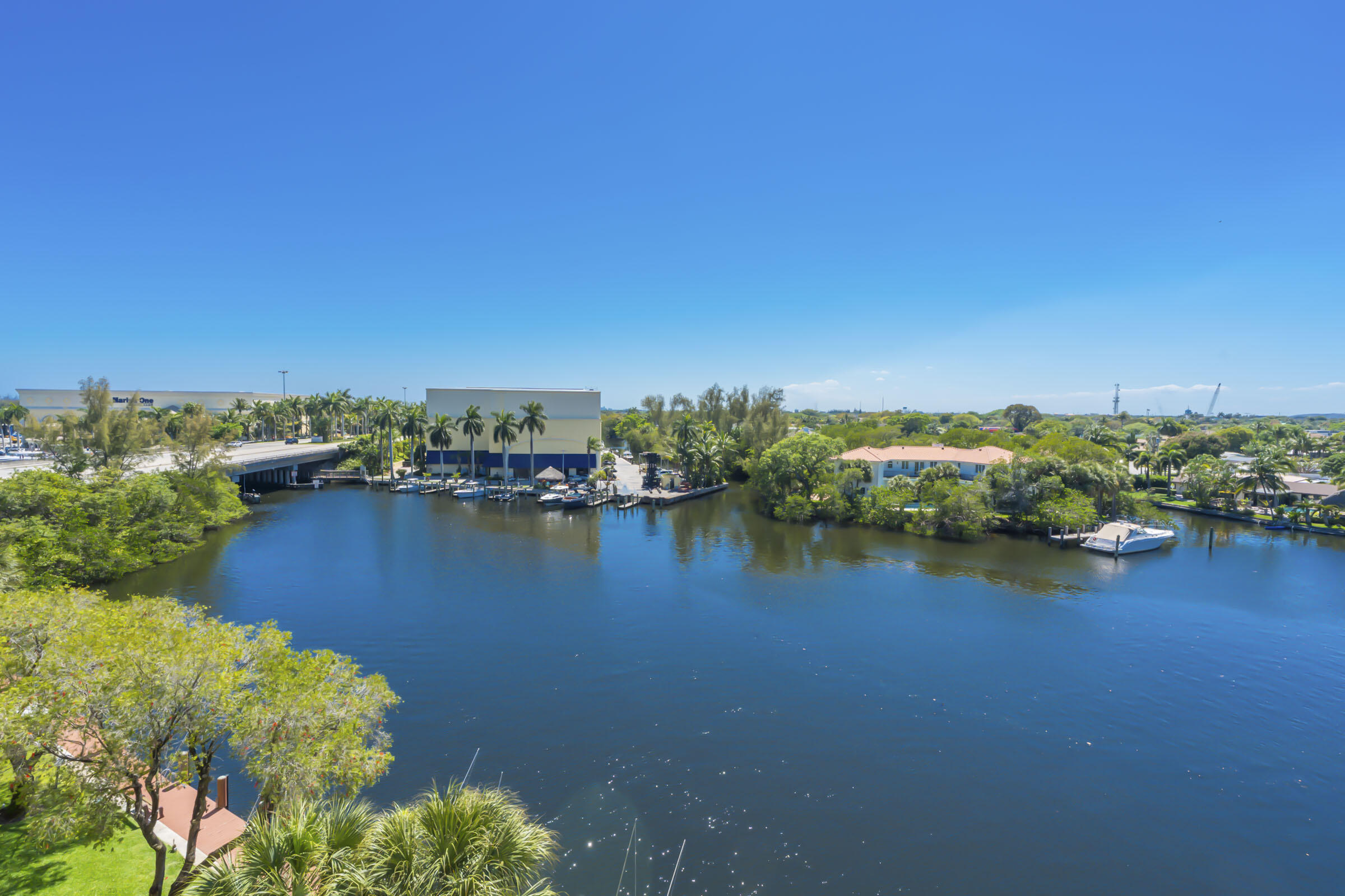 BOCA BAYOU CONDO - Residential Lease