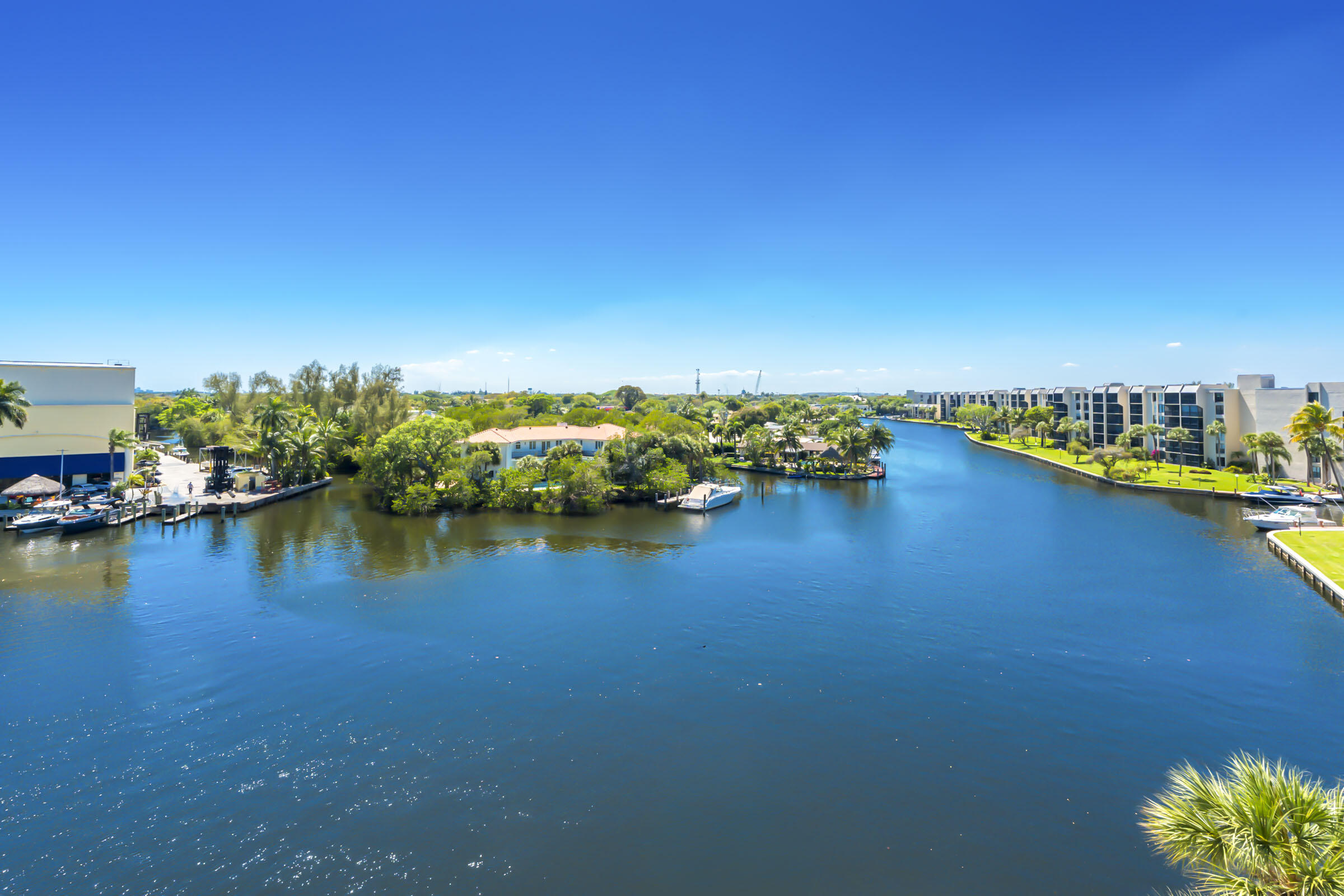 BOCA BAYOU CONDO - Residential Lease