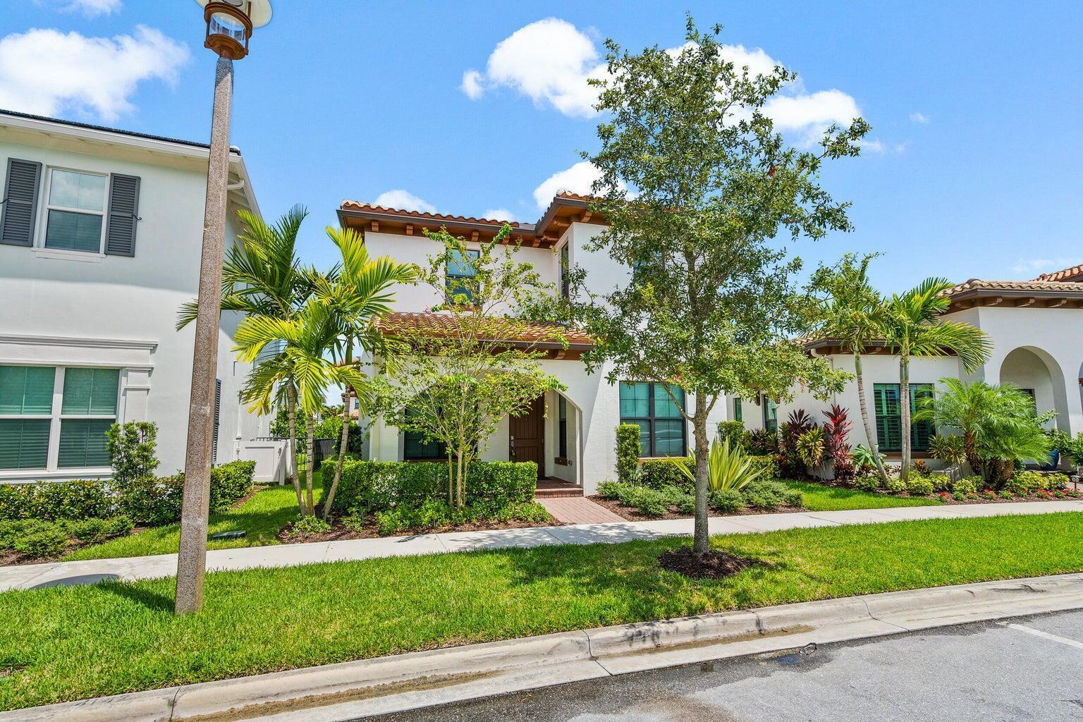 ALTON NEIGHBORHOOD - Residential Lease