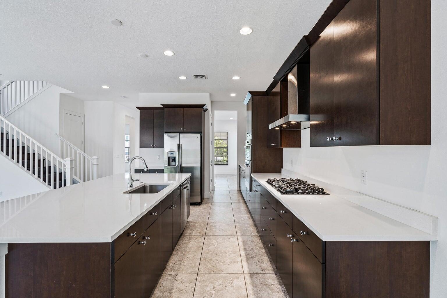 ALTON NEIGHBORHOOD - Residential Lease