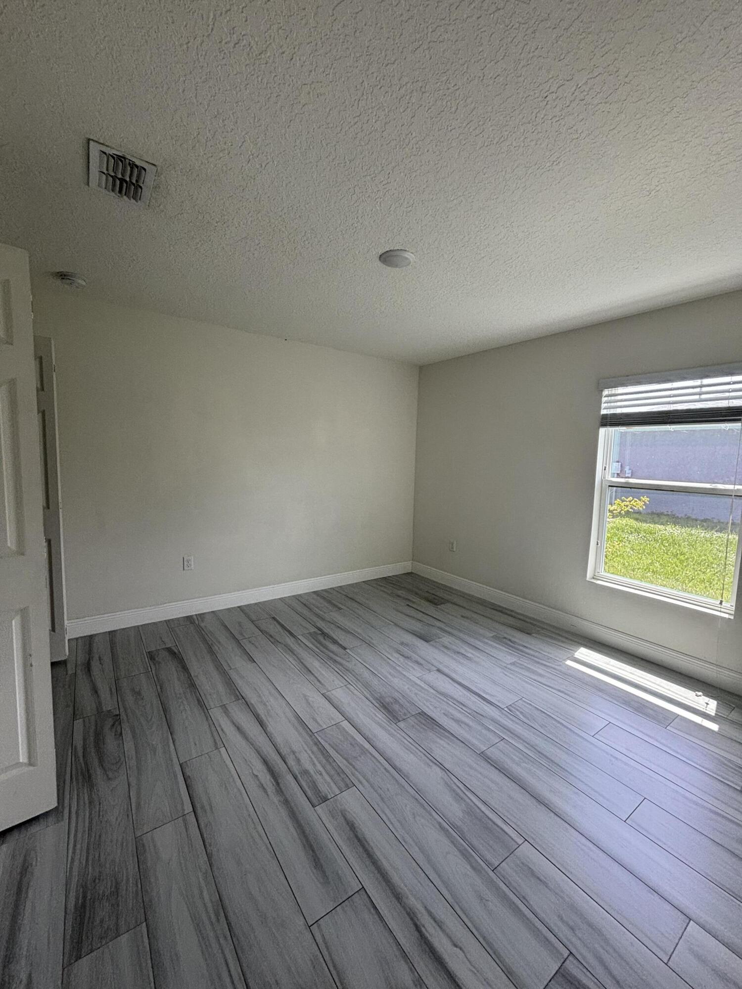 PORT ST LUCIE SECTION 30 - Residential