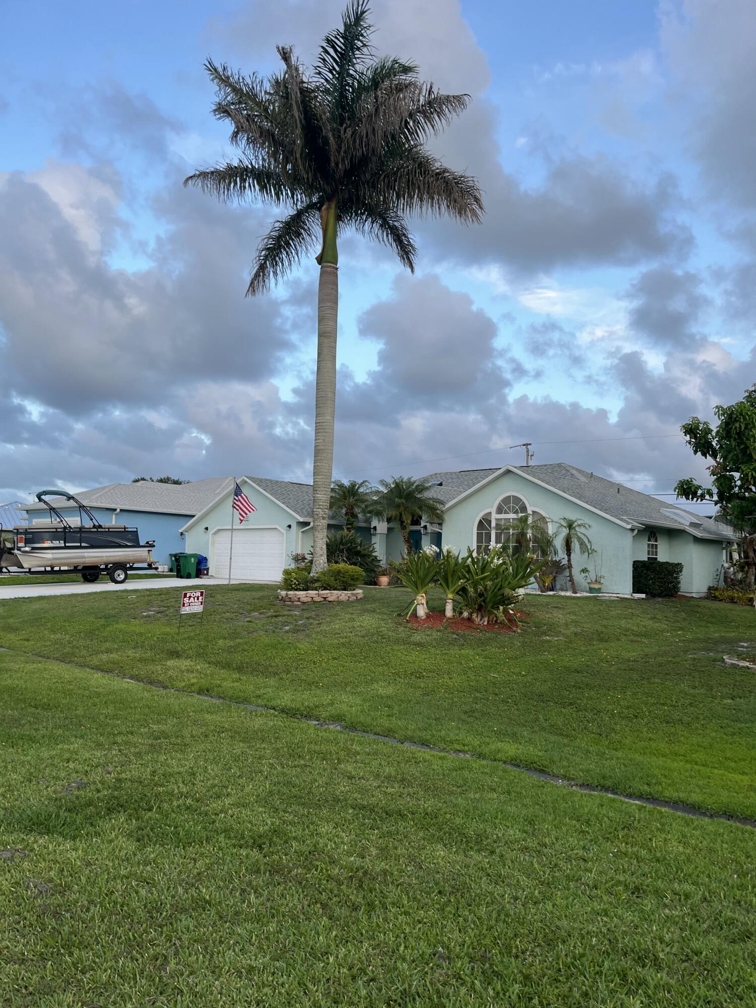 SOUTHBEND MANOR - Residential