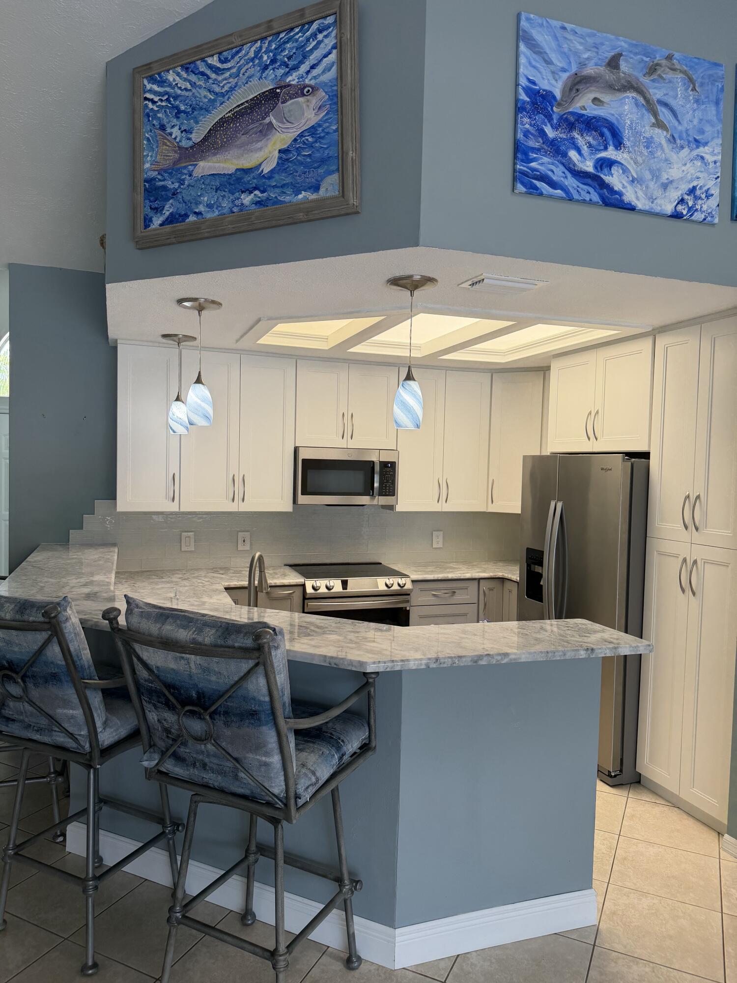 SOUTHBEND MANOR - Residential