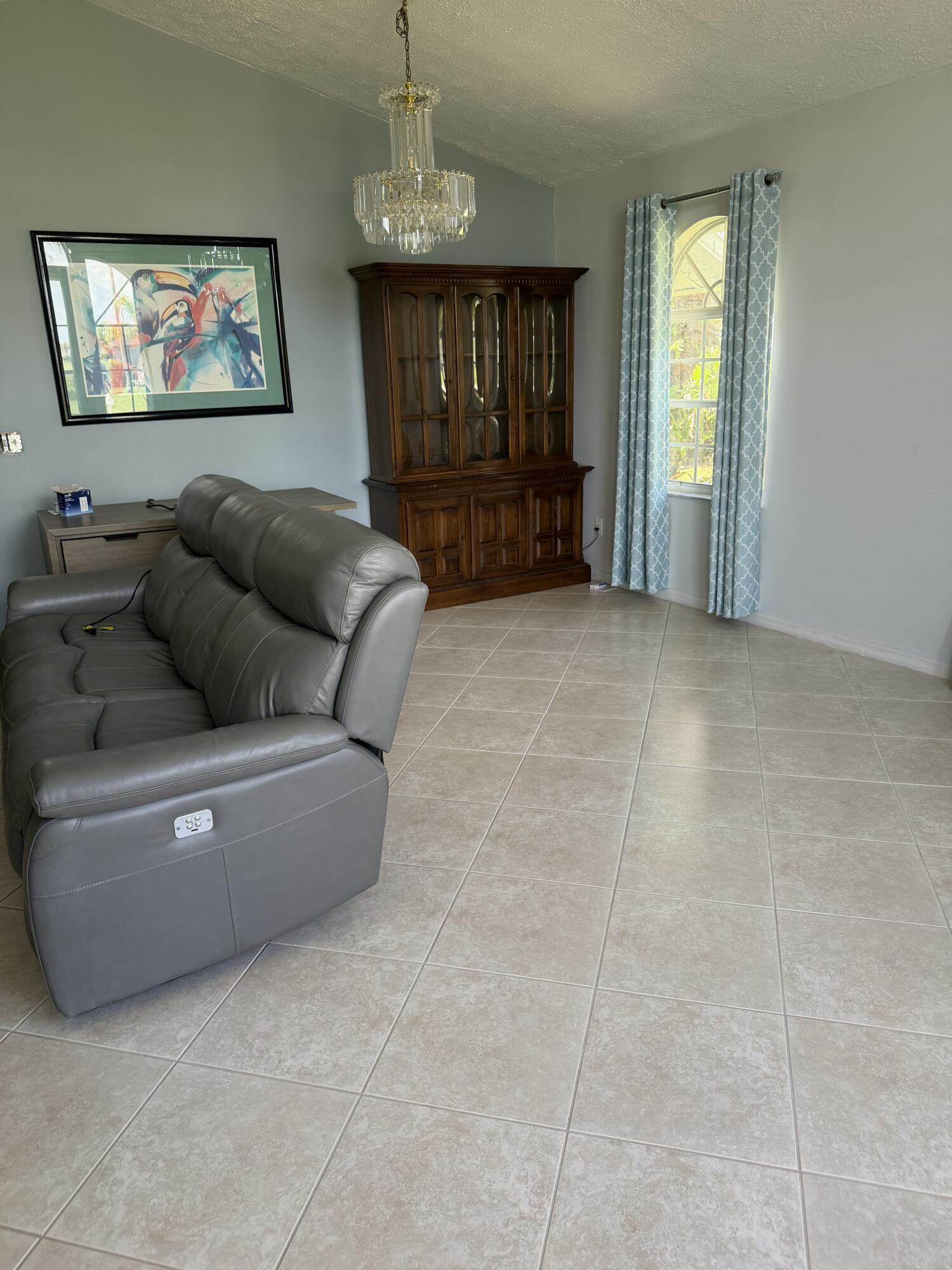SOUTHBEND MANOR - Residential