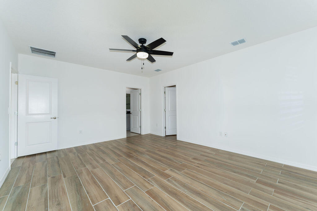 PORT ST LUCIE SECTION 13 - Residential Lease