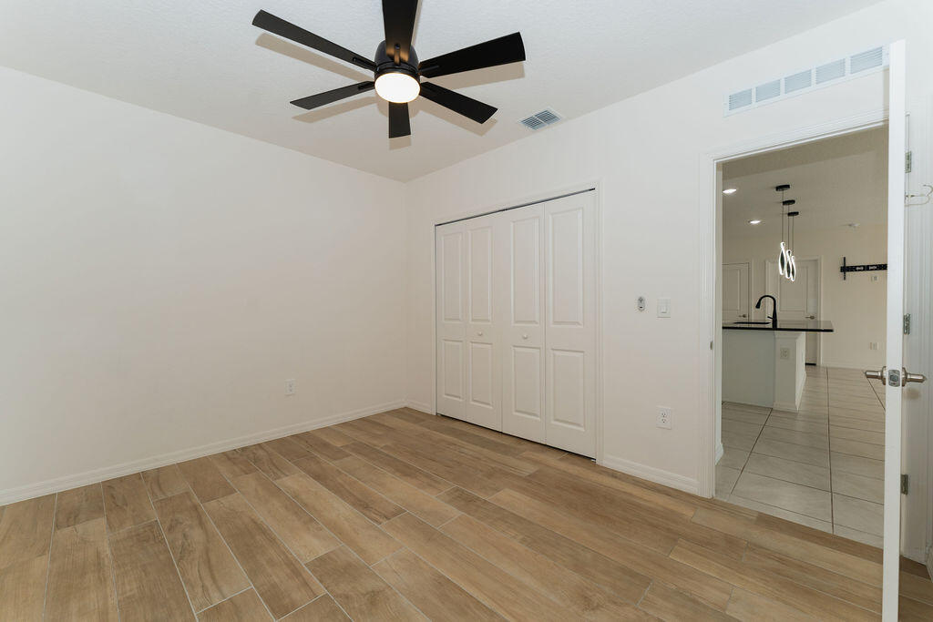 PORT ST LUCIE SECTION 13 - Residential Lease
