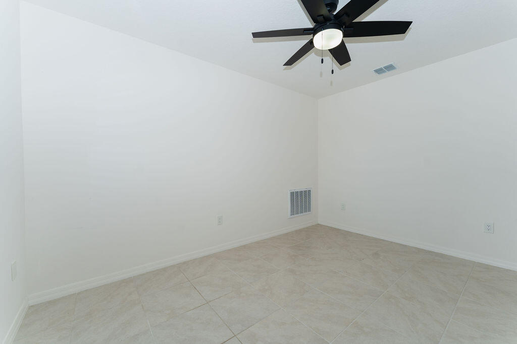 PORT ST LUCIE SECTION 13 - Residential Lease