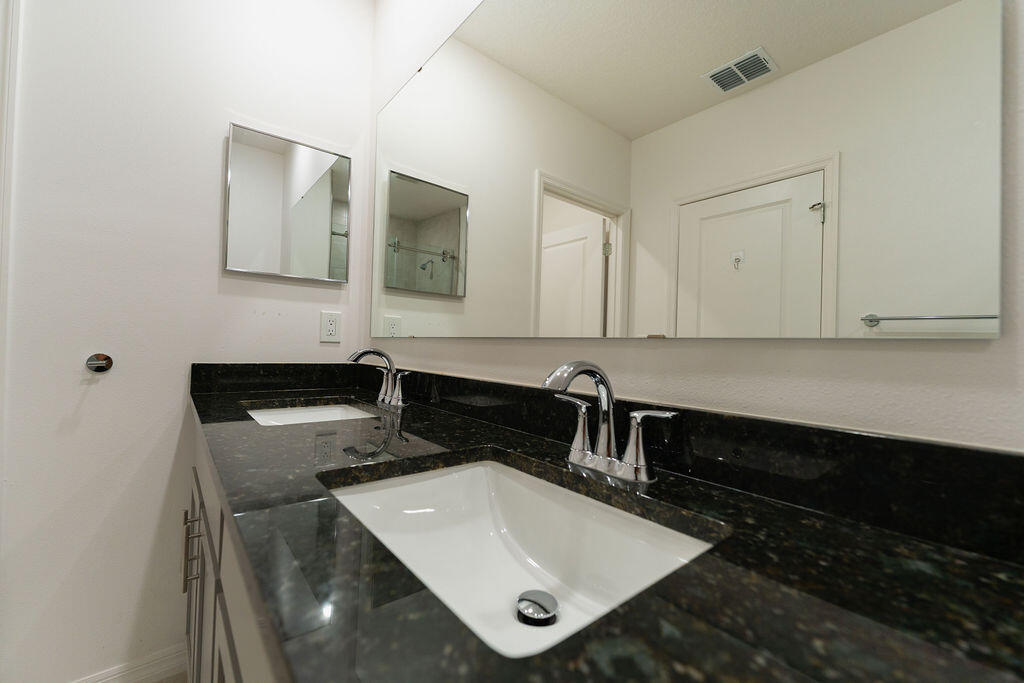 PORT ST LUCIE SECTION 13 - Residential Lease