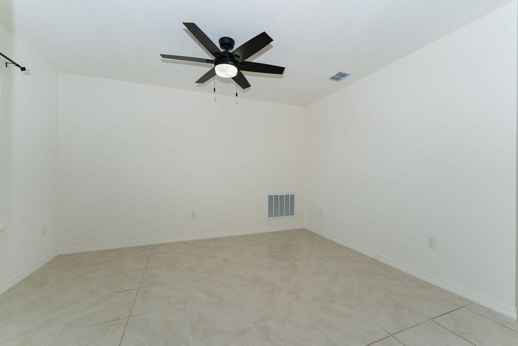 PORT ST LUCIE SECTION 13 - Residential Lease