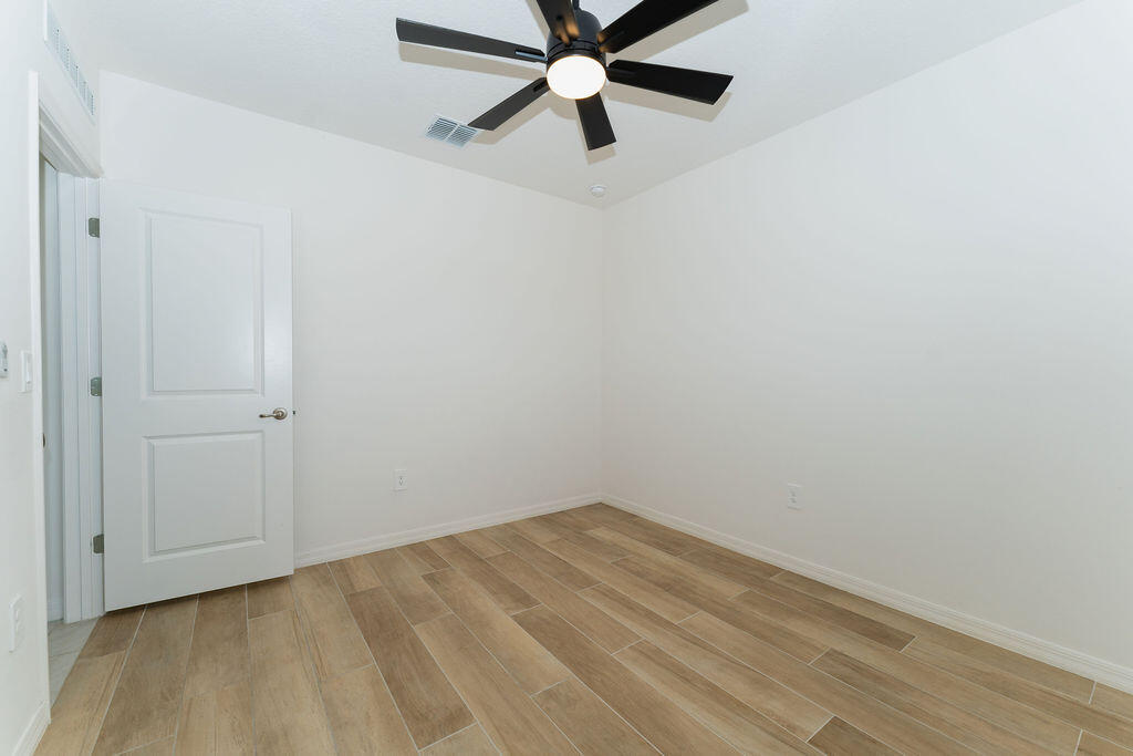 PORT ST LUCIE SECTION 13 - Residential Lease