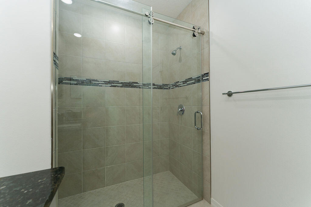 PORT ST LUCIE SECTION 13 - Residential Lease