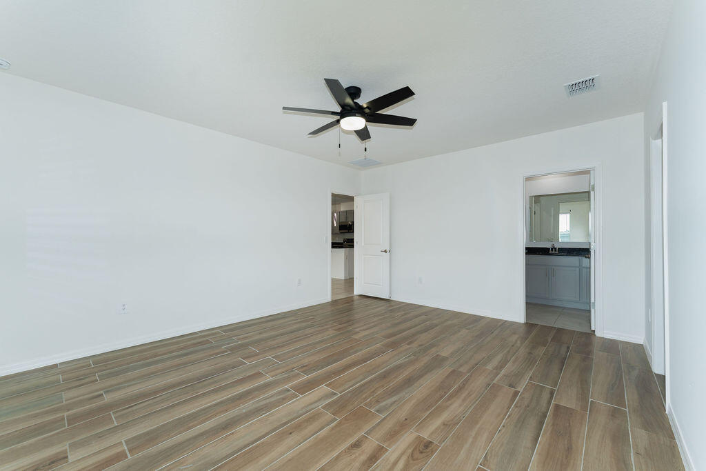 PORT ST LUCIE SECTION 13 - Residential Lease