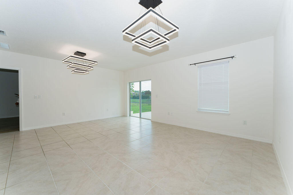PORT ST LUCIE SECTION 13 - Residential Lease