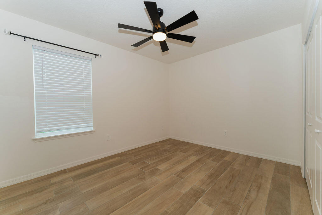 PORT ST LUCIE SECTION 13 - Residential Lease