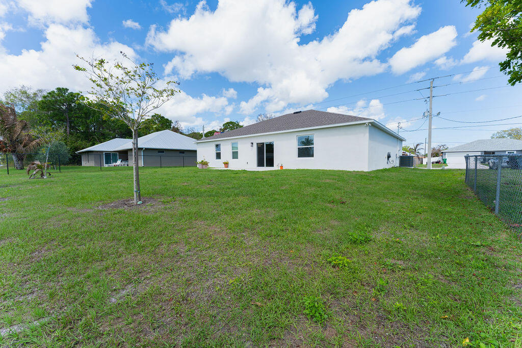 PORT ST LUCIE SECTION 13 - Residential Lease