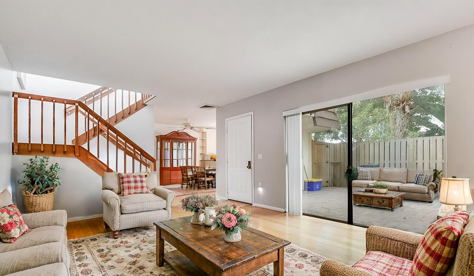 GARDEN LAKES AND GARDEN SQUARE SHOPS - Residential Lease