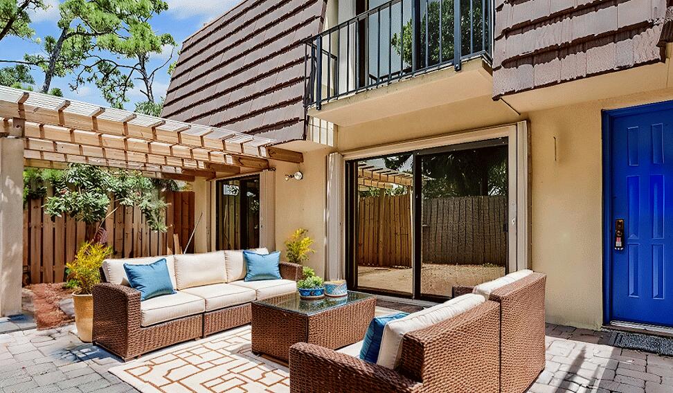 GARDEN LAKES AND GARDEN SQUARE SHOPS - Residential Lease