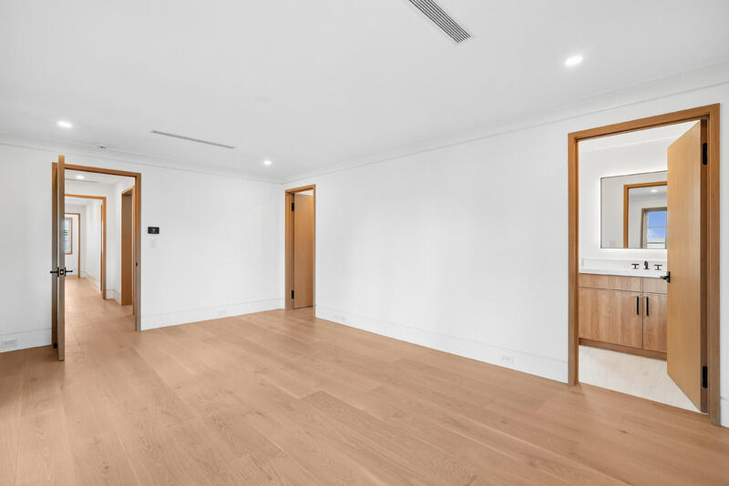 WORTH COURT - Residential