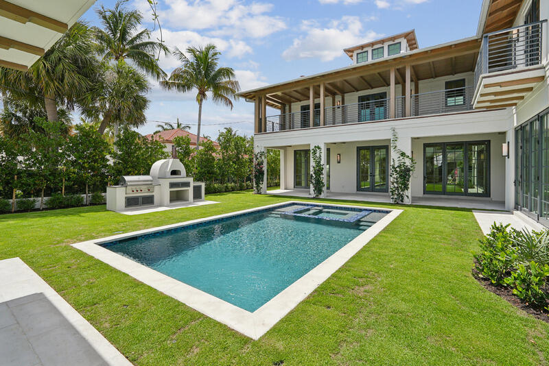 WORTH COURT - Residential